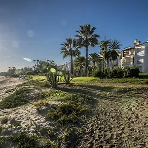 Hb - Comfortable Beachfront Apartment Estepona